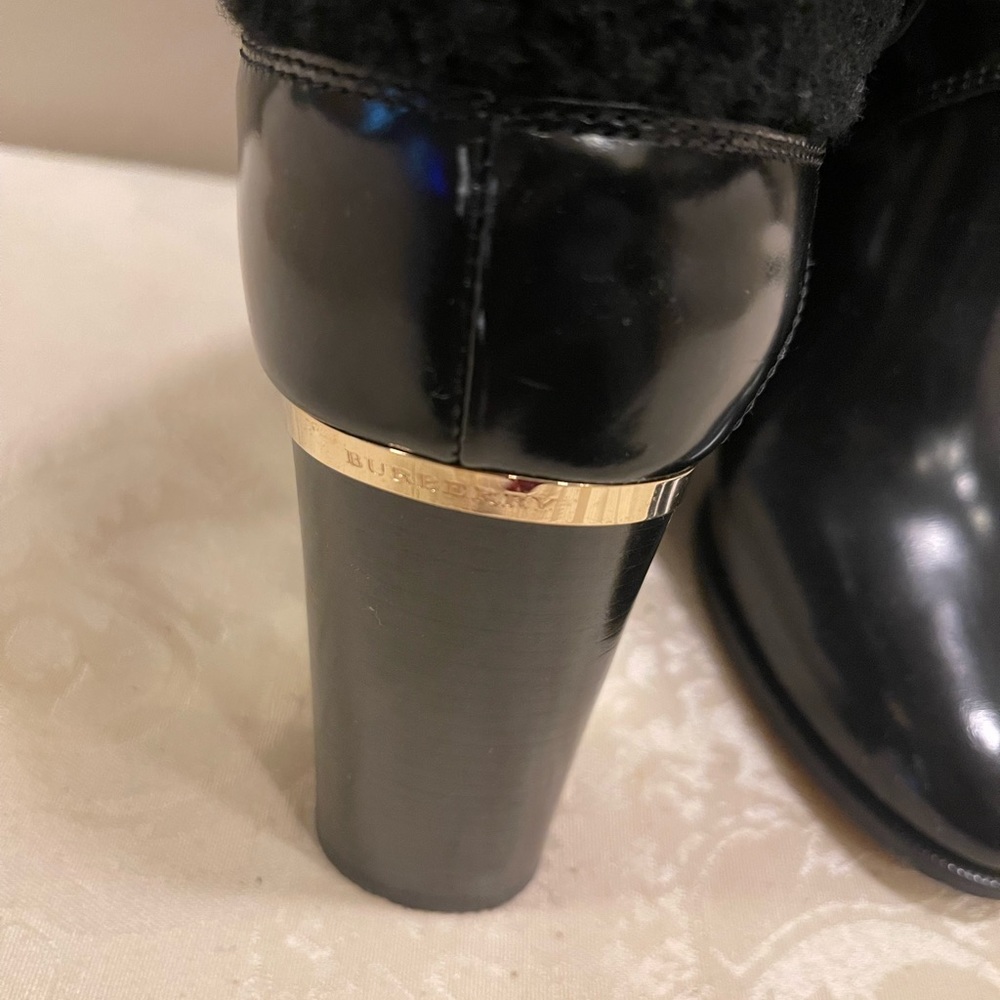 Burberry - Picture 14 of 15